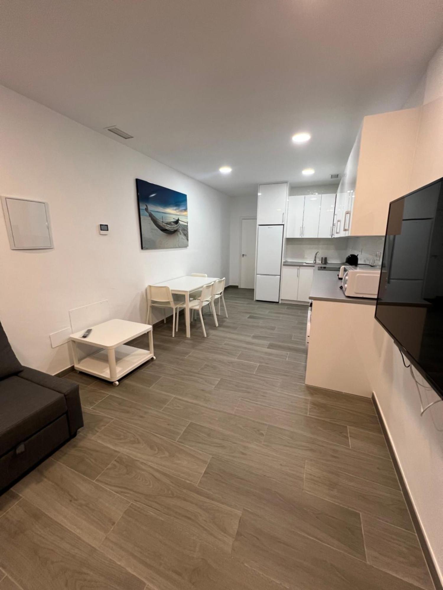 Apartamentos Montalvo Metropolis A Torremolinos Luaran gambar